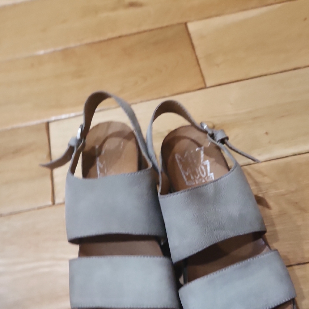 Miz Mooz Gray Women's Sandals - Picture 3 of 7